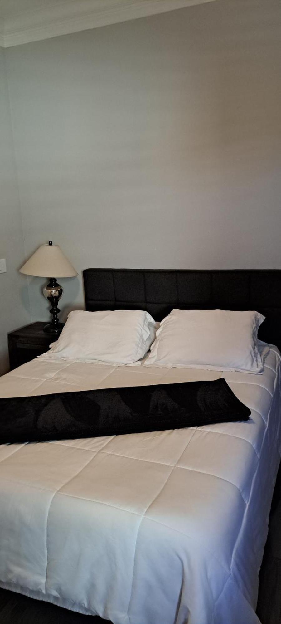Roseville Properties Экстерьер фото