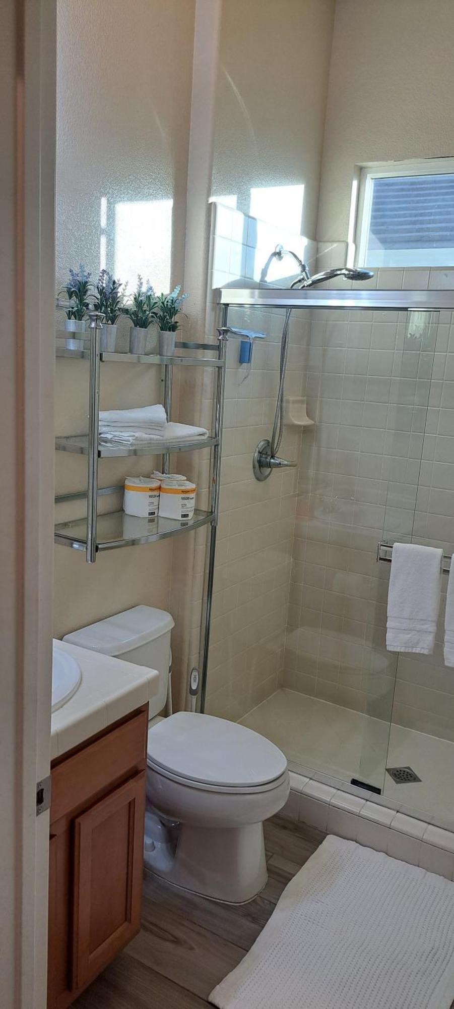 Roseville Properties Экстерьер фото