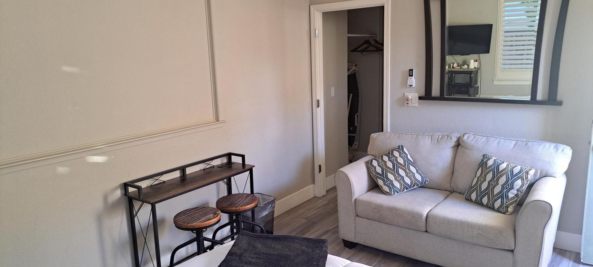 Roseville Properties Экстерьер фото