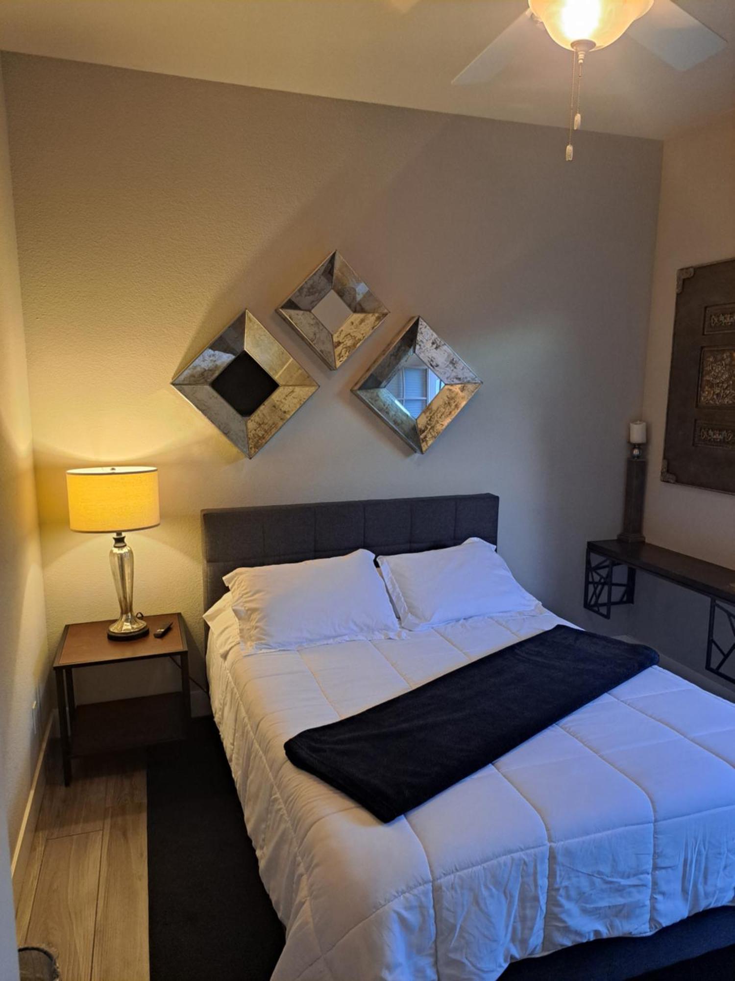 Roseville Properties Экстерьер фото
